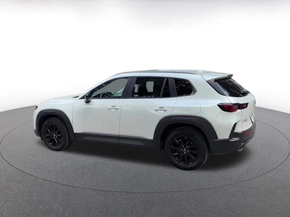2025 Mazda CX-50 - Image 12 of 31