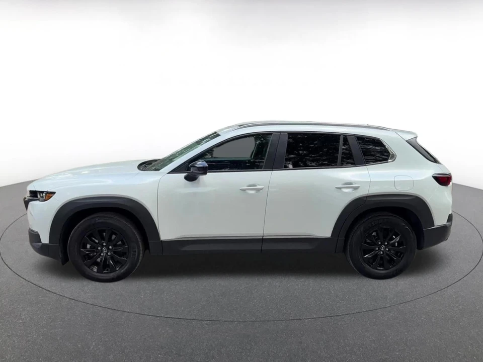 2025 Mazda CX-50 - Image 8 of 31