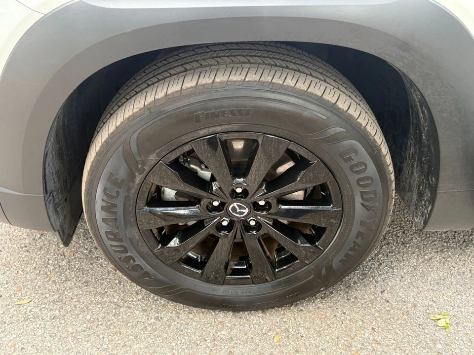 2025 Mazda CX-50 - Image 29 of 31