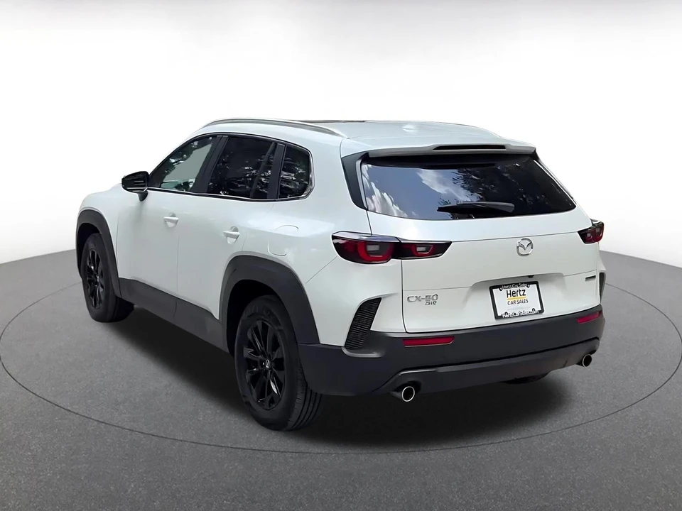 2025 Mazda CX-50 - Image 13 of 31