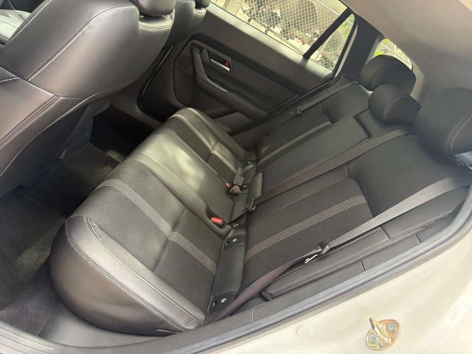 2025 Mazda CX-50 - Image 29 of 31