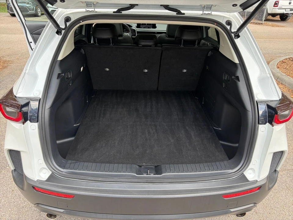 2025 Mazda CX-50 - Image 30 of 31