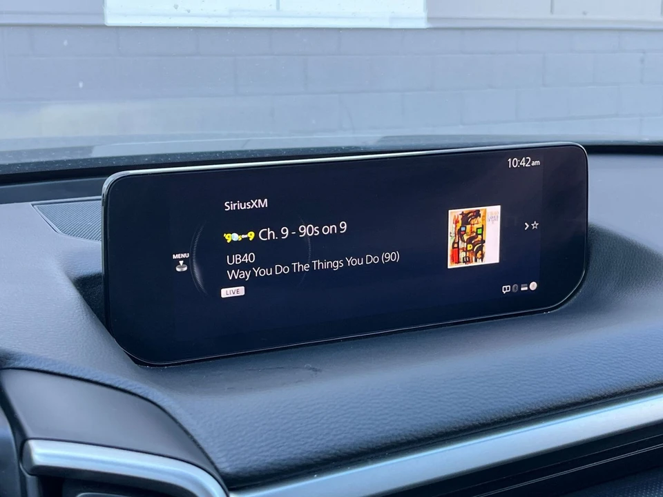 2025 Mazda CX-50 - Image 16 of 31