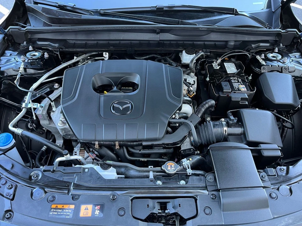 2025 Mazda CX-50 - Image 28 of 31