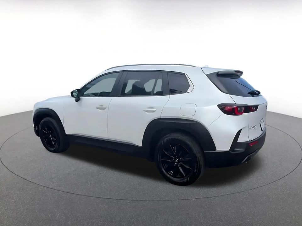 2025 Mazda CX-50 - Image 8 of 31