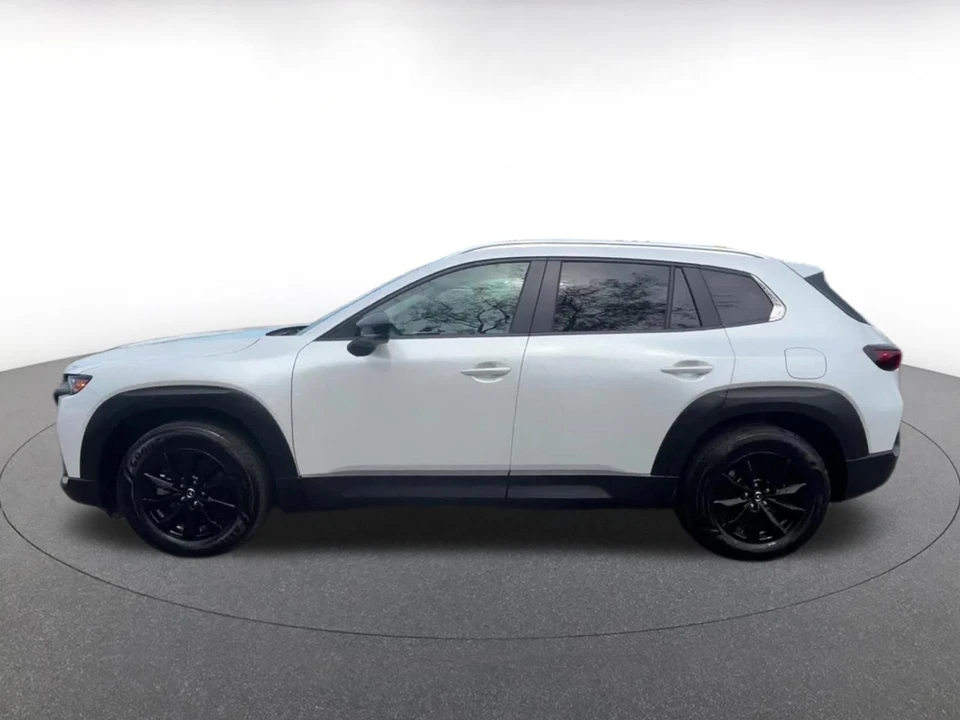 2025 Mazda CX-50 - Image 7 of 31