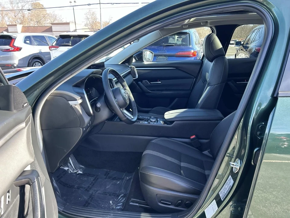 2025 Mazda CX-50 - Image 8 of 21