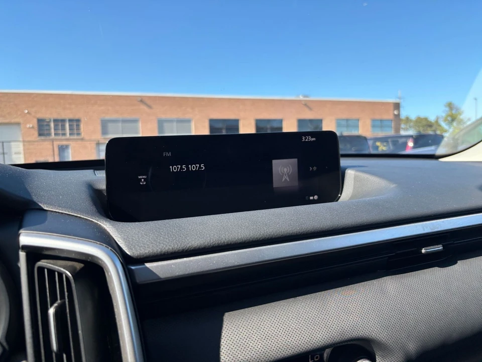 2025 Mazda CX-50 - Image 18 of 31