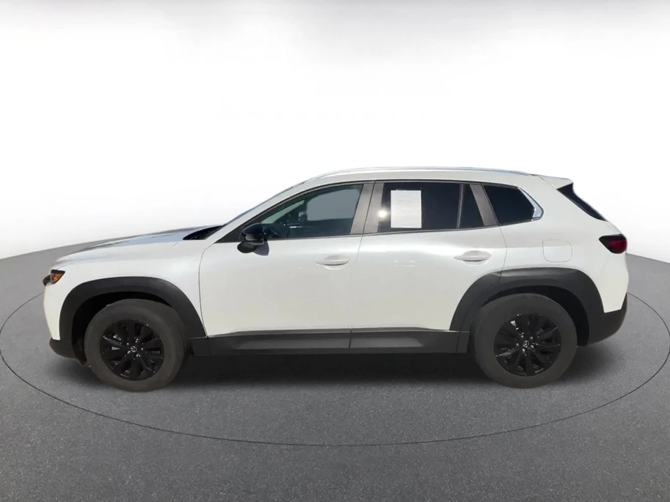 2025 Mazda CX-50 - Image 8 of 31
