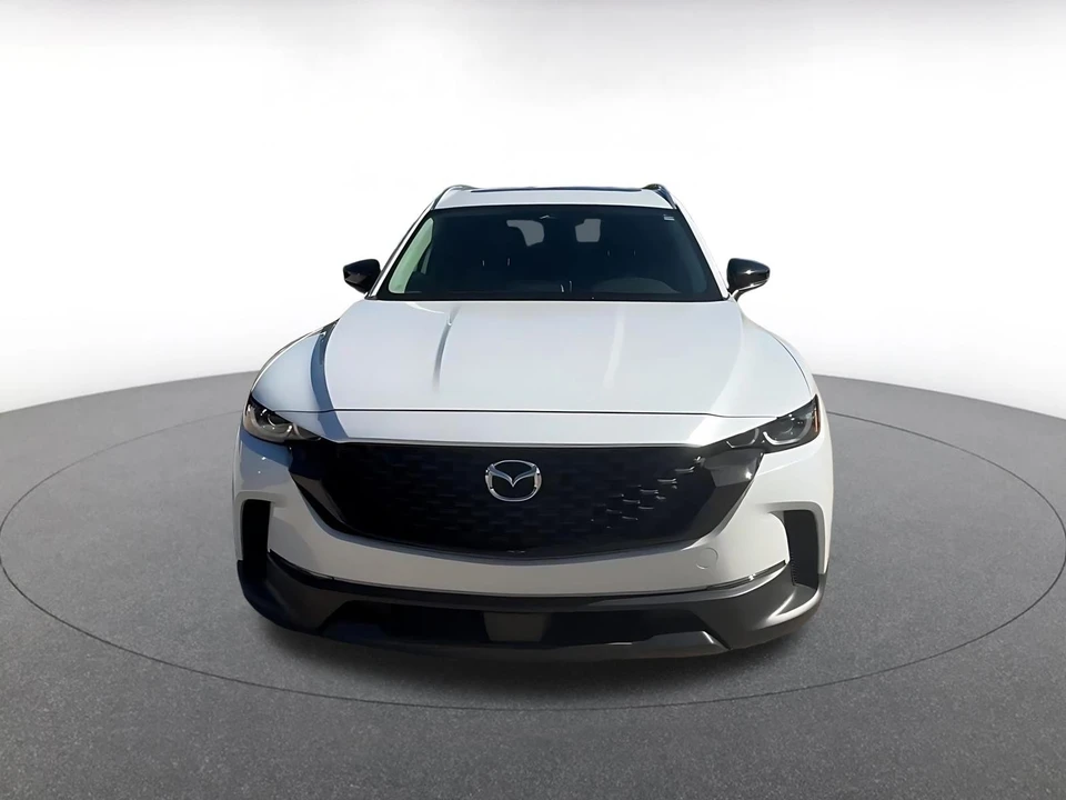 2025 Mazda CX-50 - Image 4 of 31