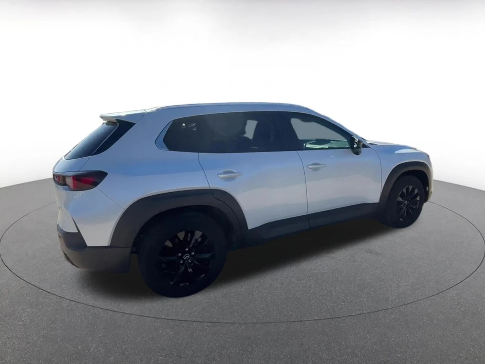 2025 Mazda CX-50 - Image 14 of 31