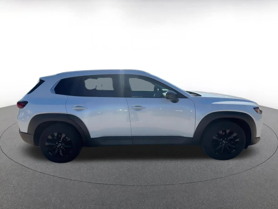 2025 Mazda CX-50 - Image 15 of 31