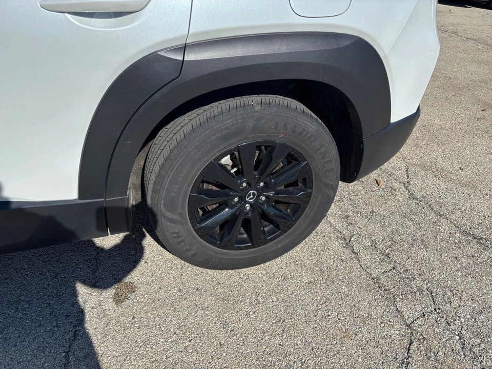 2025 Mazda CX-50 - Image 28 of 31