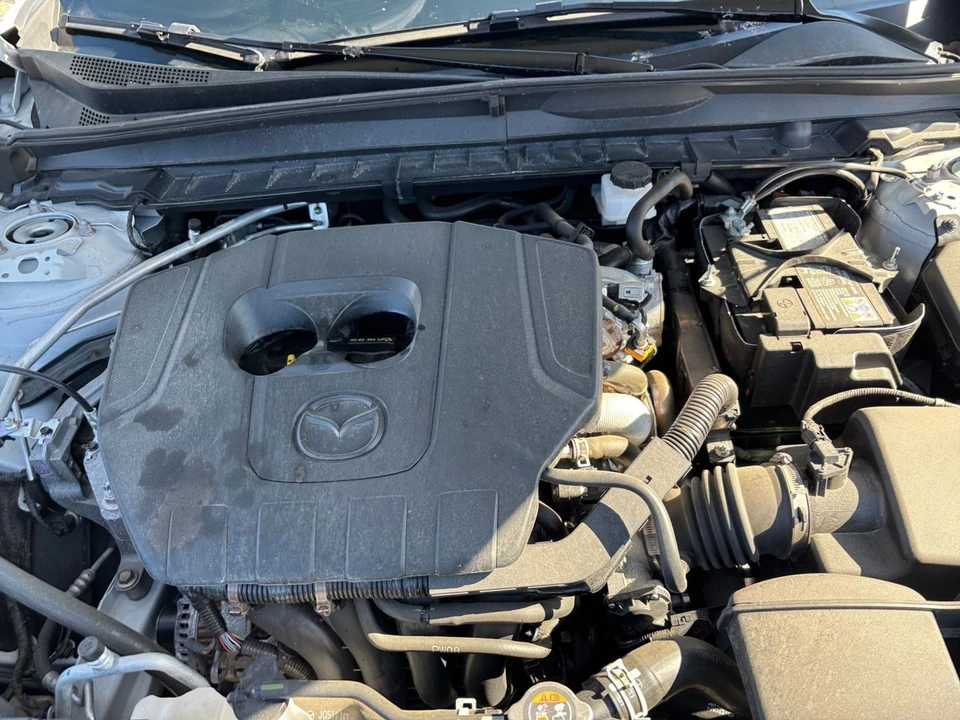 2025 Mazda CX-50 - Image 30 of 31