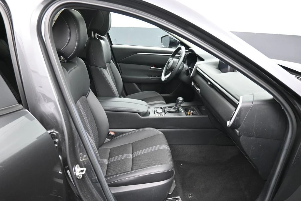 2025 Mazda CX-50 - Image 26 of 31