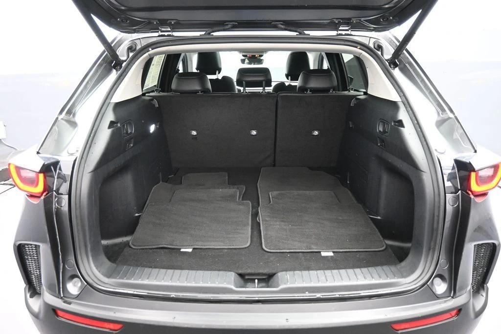 2025 Mazda CX-50 - Image 22 of 31