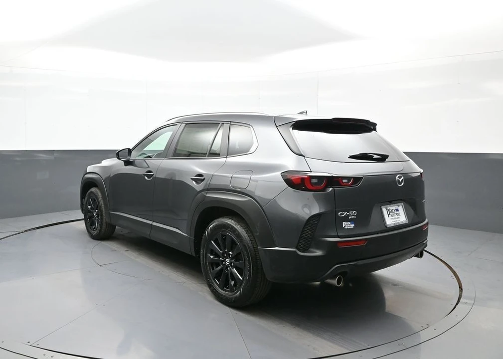 2025 Mazda CX-50 - Image 8 of 31