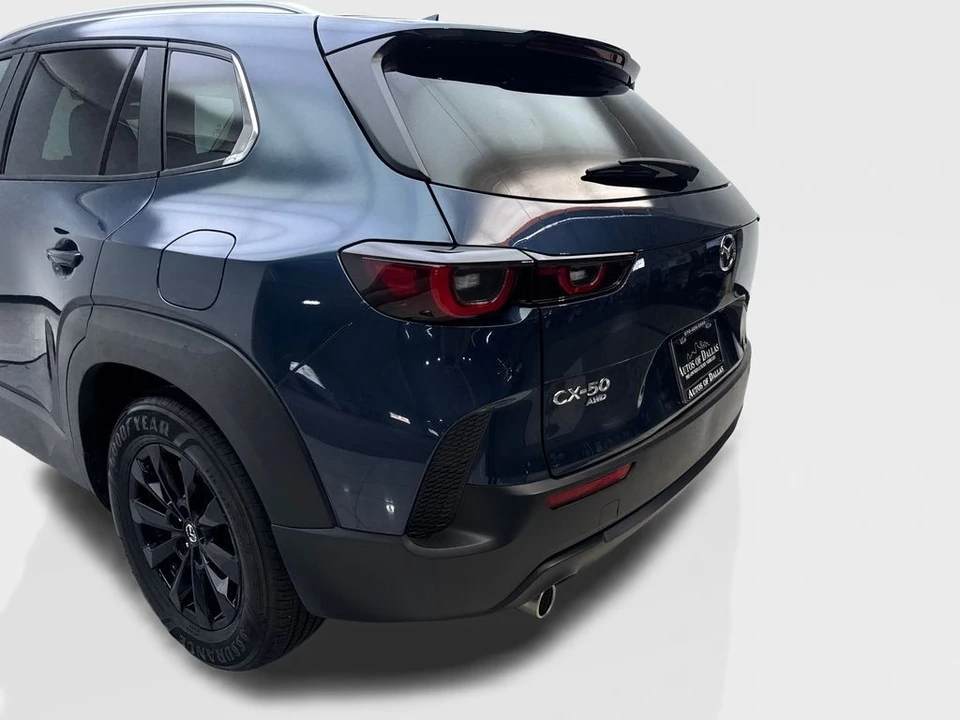 2025 Mazda CX-50 - Image 19 of 31