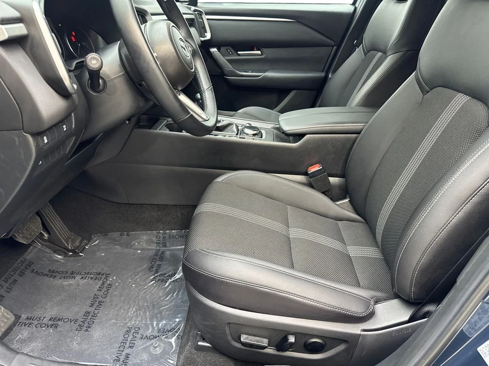 2025 Mazda CX-50 - Image 27 of 31