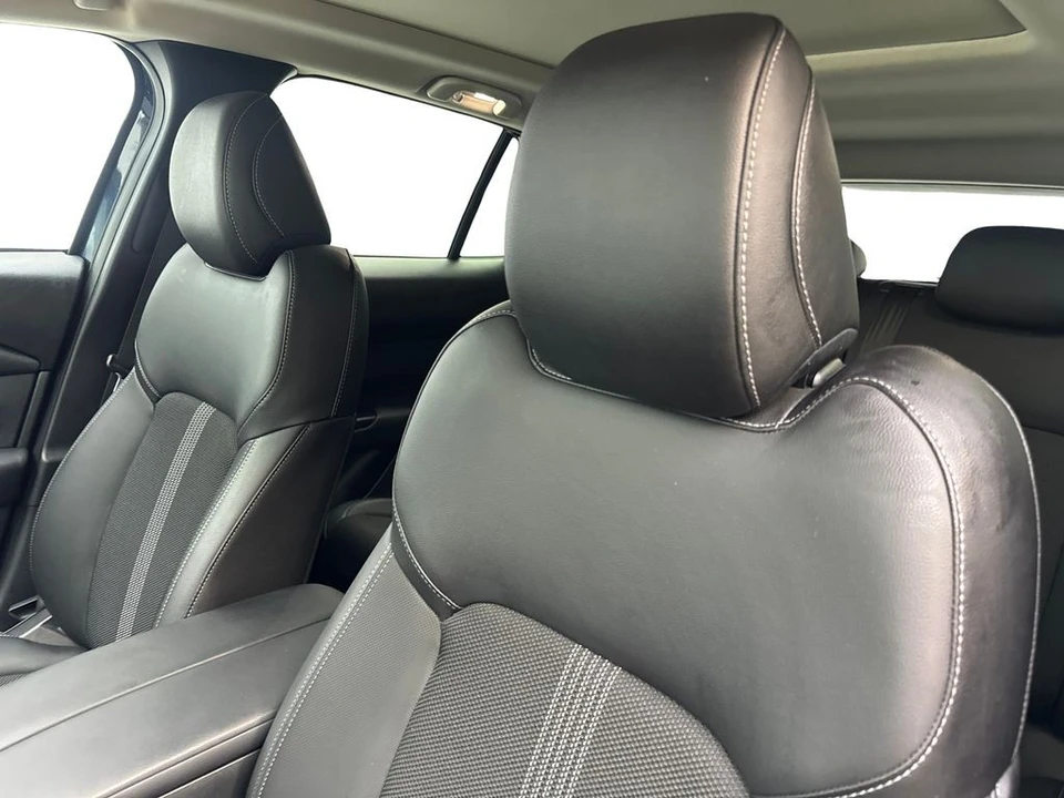 2025 Mazda CX-50 - Image 28 of 31