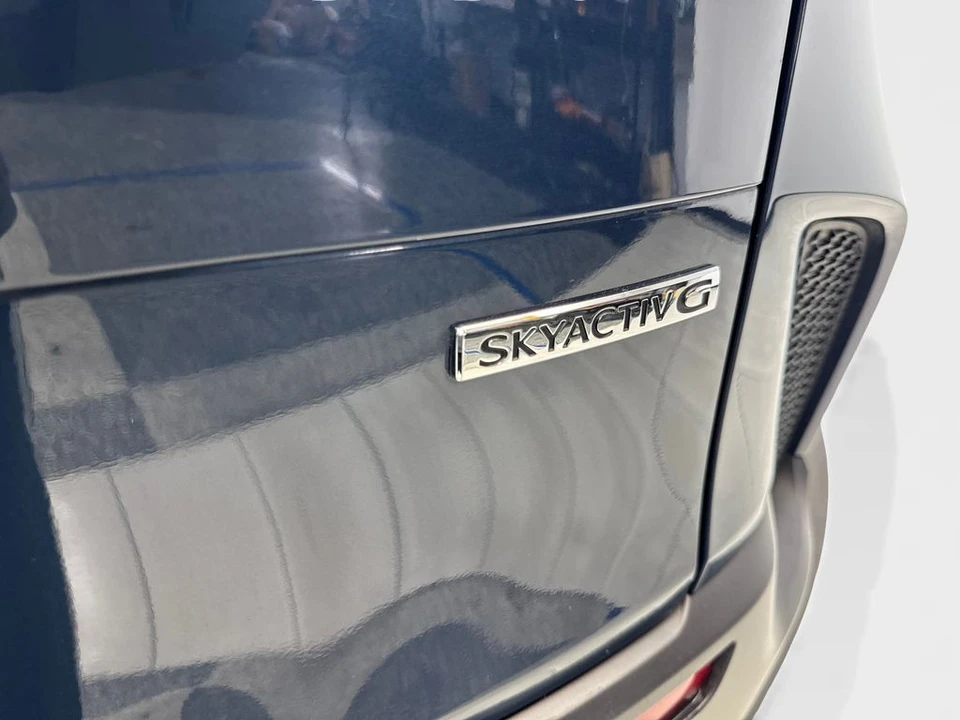 2025 Mazda CX-50 - Image 24 of 31