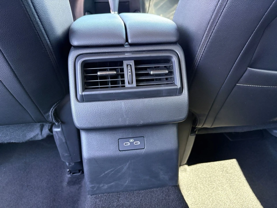 2025 Mazda CX-50 - Image 20 of 31
