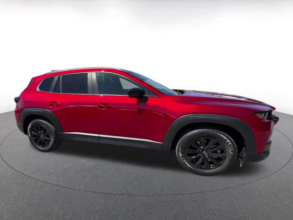 2025 Mazda CX-50 - Image 13 of 31