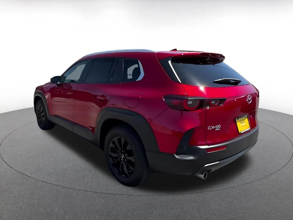 2025 Mazda CX-50 - Image 8 of 31