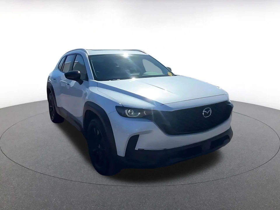 2025 Mazda CX-50 - Image 3 of 31