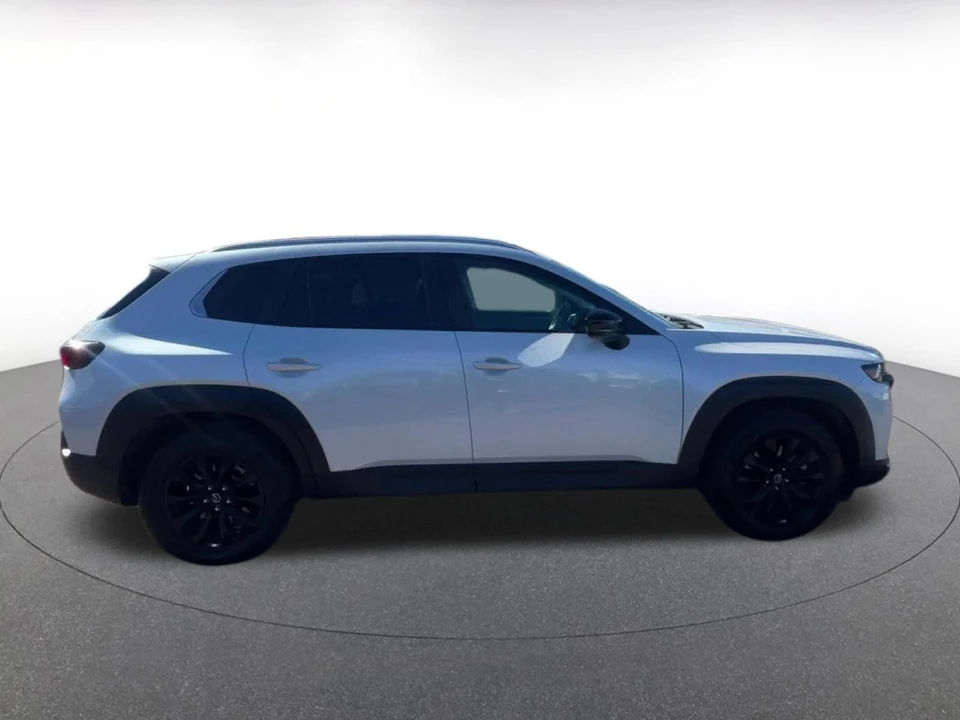 2025 Mazda CX-50 - Image 12 of 31