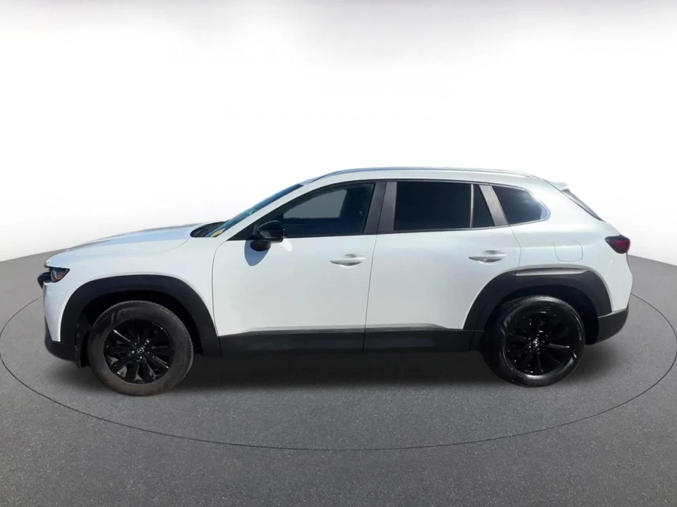 2025 Mazda CX-50 - Image 6 of 31