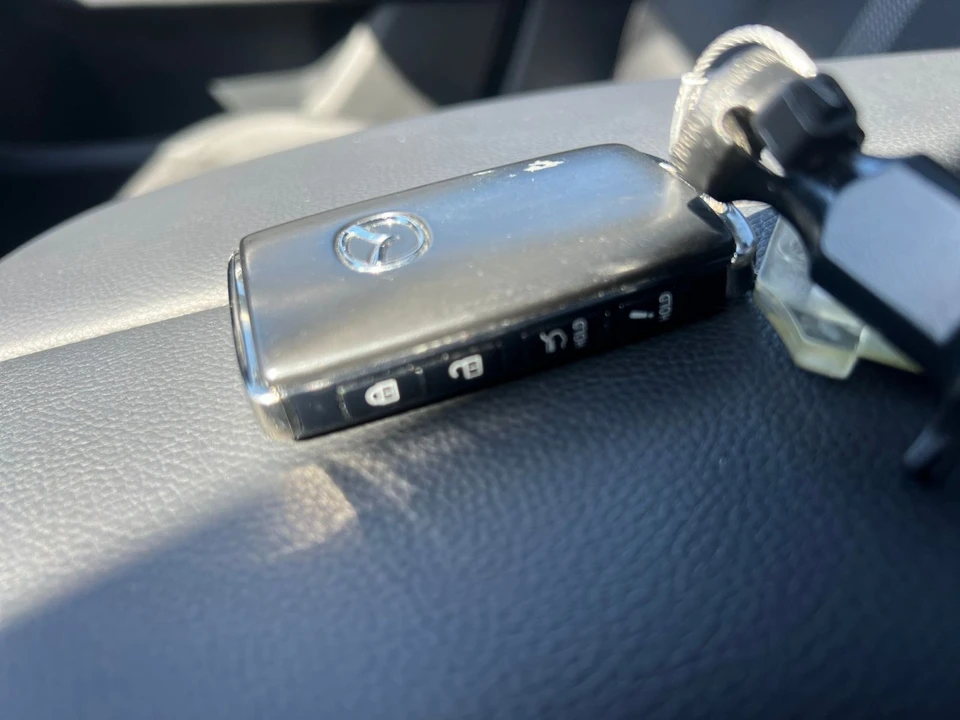 2025 Mazda CX-50 - Image 19 of 31