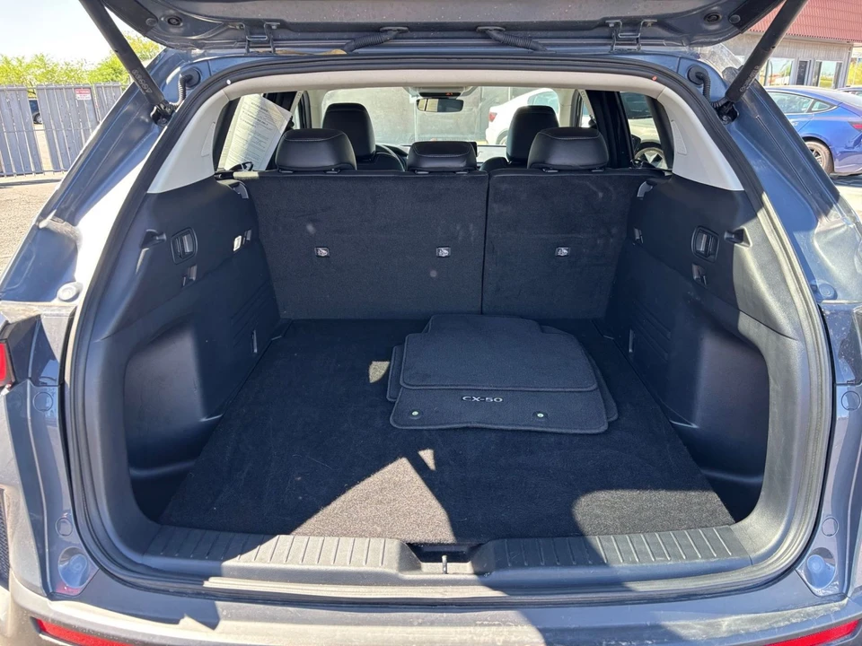 2025 Mazda CX-50 - Image 28 of 31