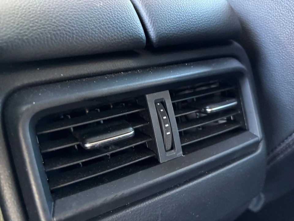 2025 Mazda CX-50 - Image 20 of 31
