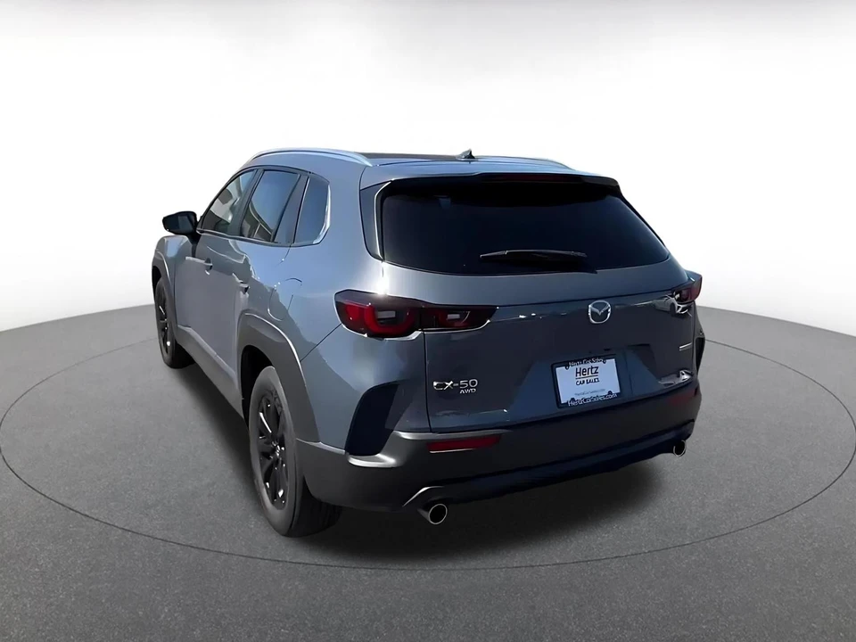 2025 Mazda CX-50 - Image 9 of 31