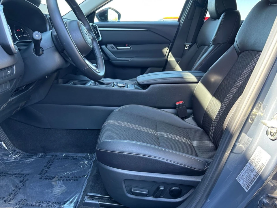 2025 Mazda CX-50 - Image 23 of 31