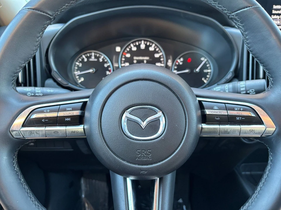 2025 Mazda CX-50 - Image 24 of 31
