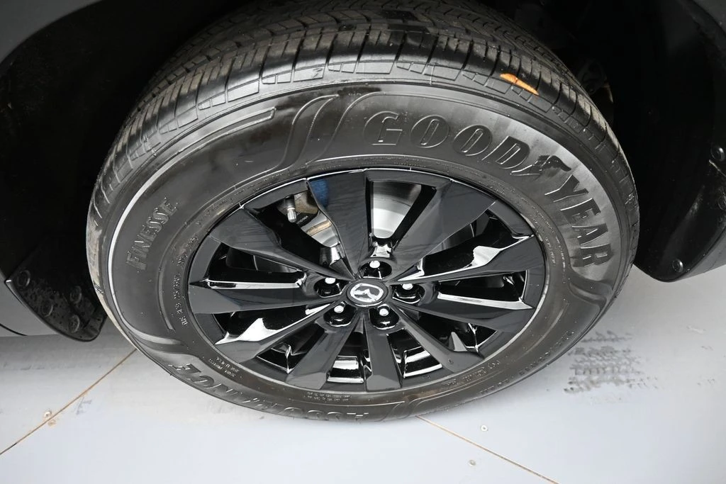 2025 Mazda CX-50 - Image 15 of 31