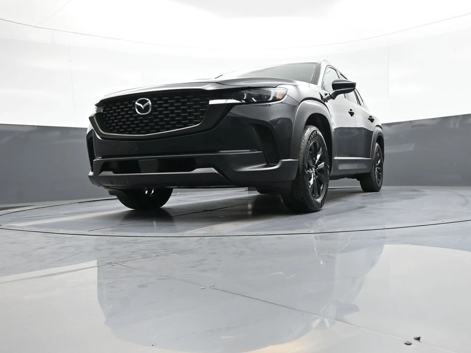 2025 Mazda CX-50 - Image 26 of 31