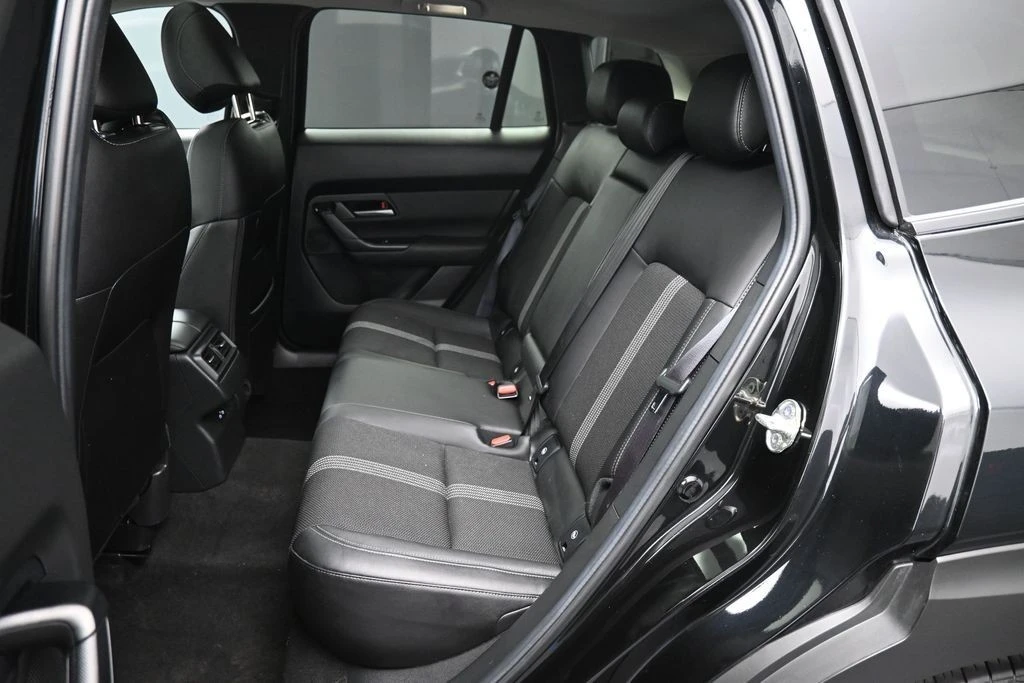 2025 Mazda CX-50 - Image 21 of 31