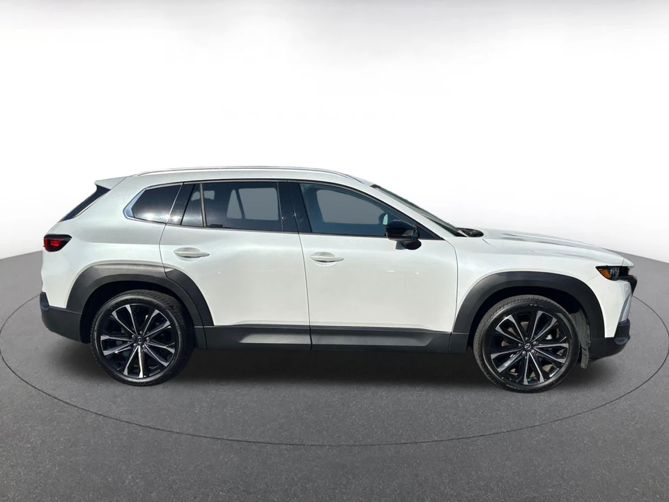 2025 Mazda CX-50 - Image 12 of 31