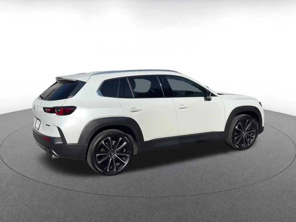 2025 Mazda CX-50 - Image 11 of 31