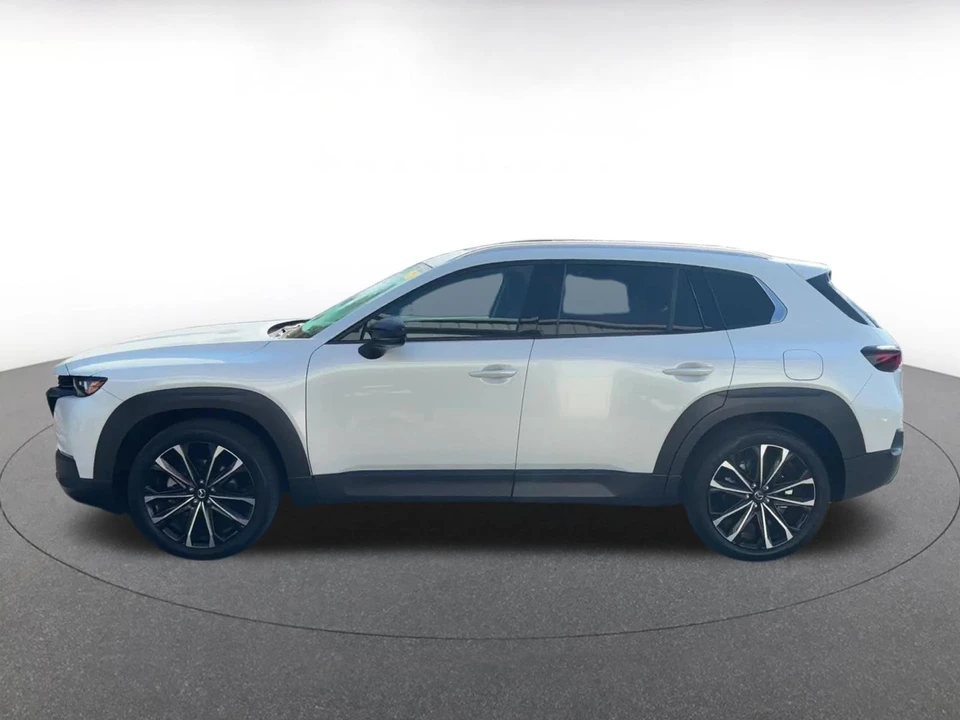 2025 Mazda CX-50 - Image 6 of 31