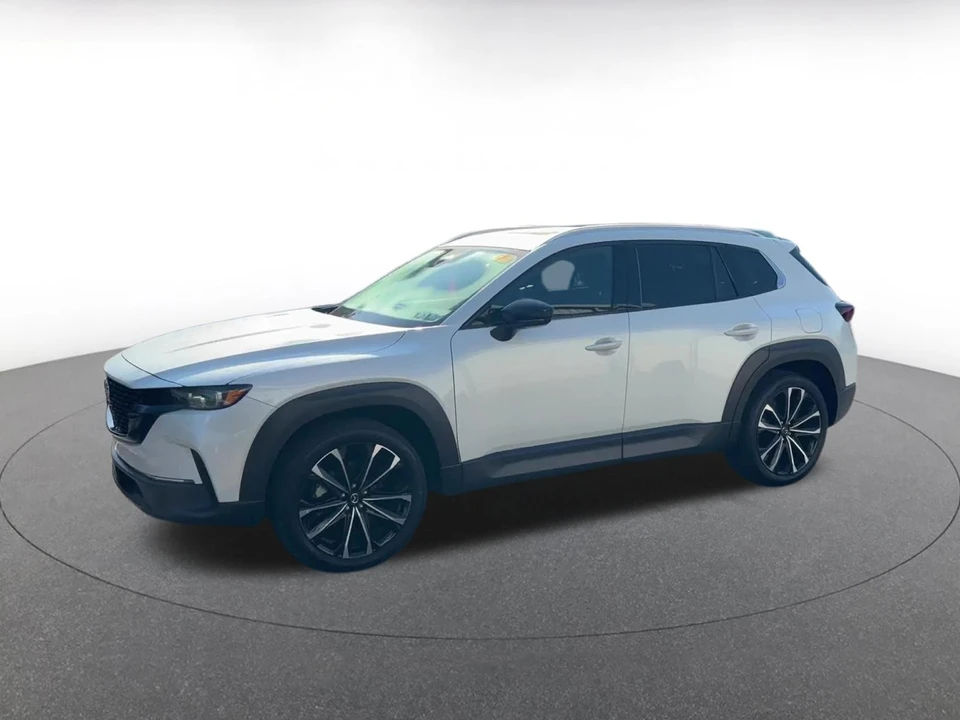 2025 Mazda CX-50 - Image 5 of 31