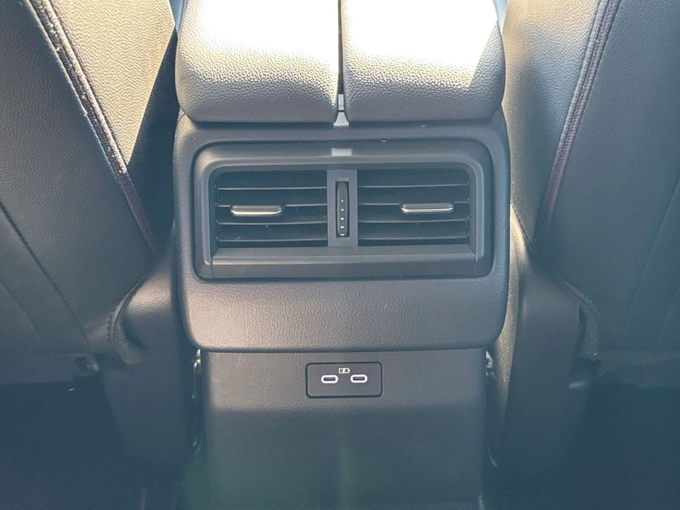 2025 Mazda CX-50 - Image 20 of 31