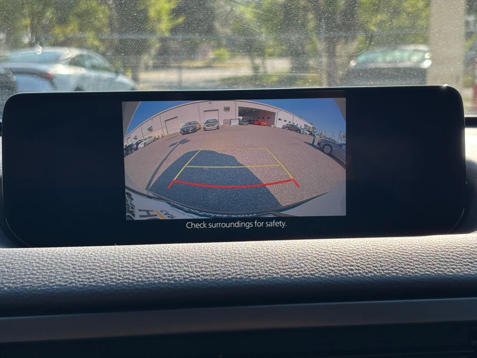 2025 Mazda CX-50 - Image 21 of 31