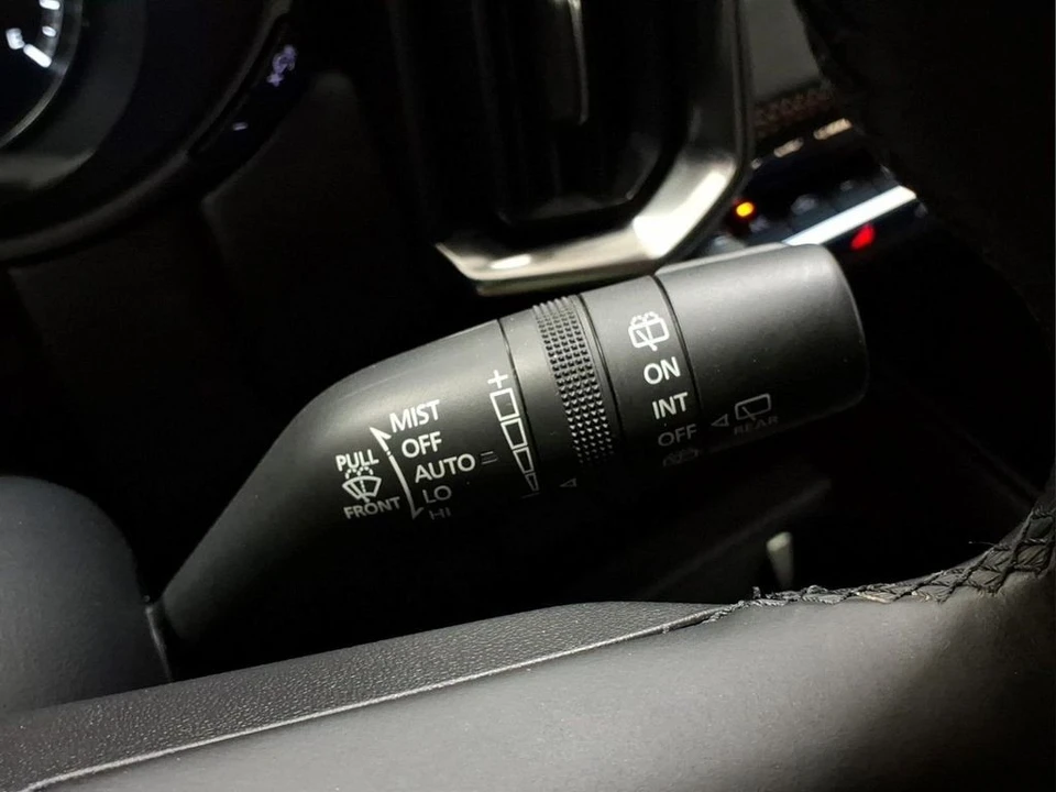 2025 Mazda CX-50 - Image 26 of 31
