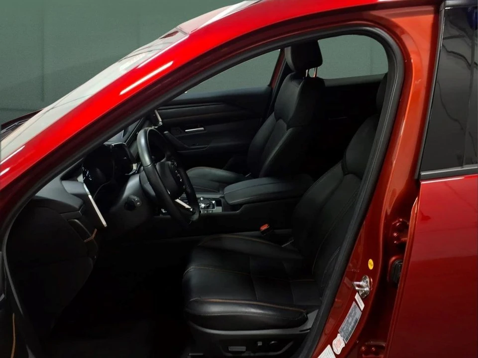 2025 Mazda CX-50 - Image 28 of 31