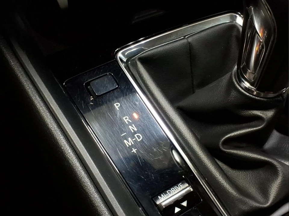 2025 Mazda CX-50 - Image 12 of 31