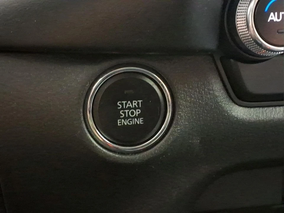 2025 Mazda CX-50 - Image 11 of 31